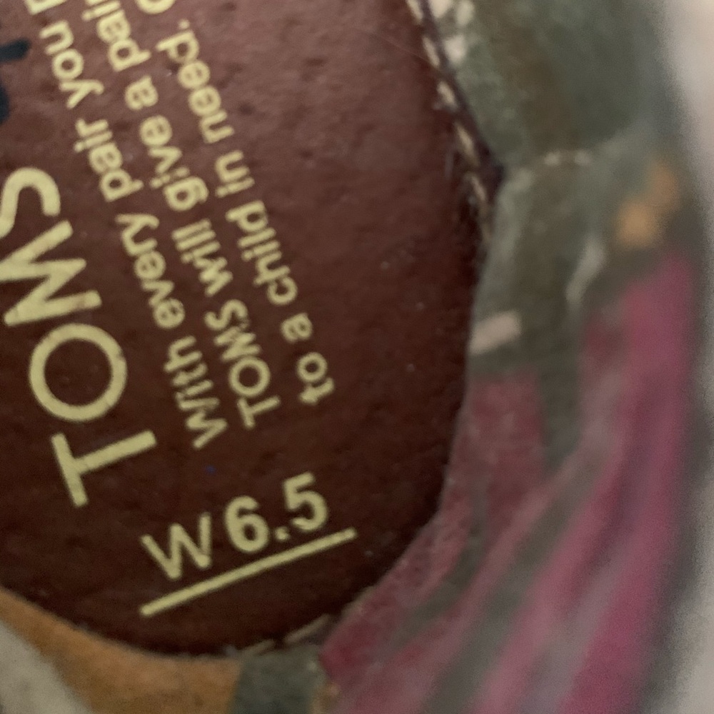 Toms...Size 6.5...Good Condition - Image 5